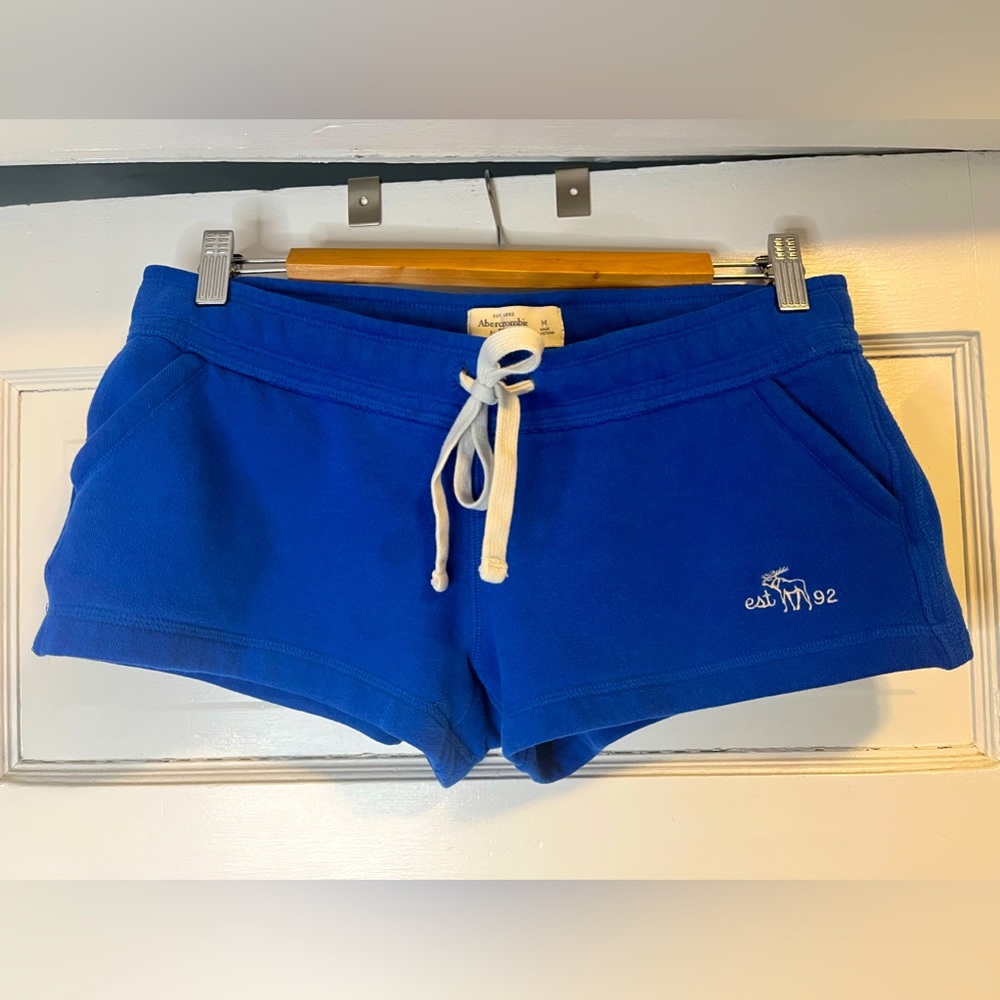 A&F Low Rise Sweat Shorts, Size M, Blue